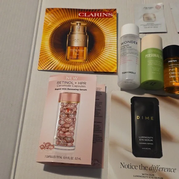 Skincare Sample Set - Picture 2 of 3